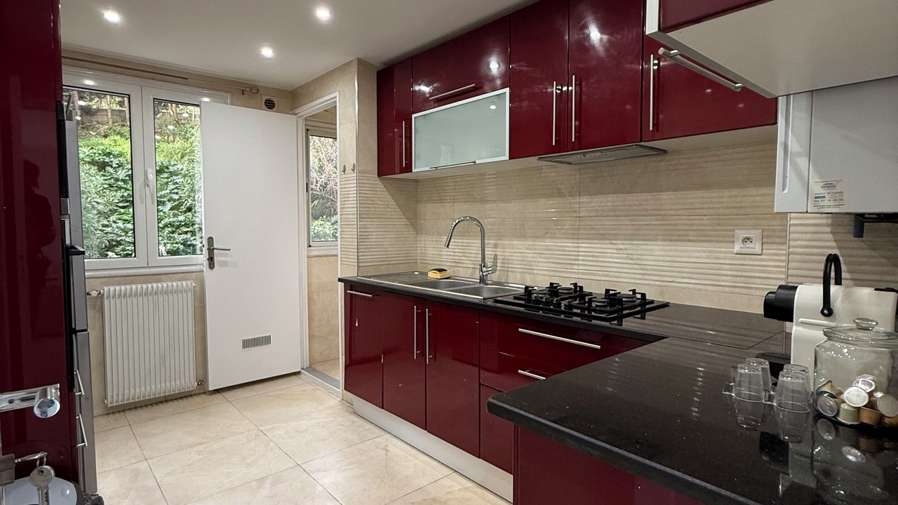 Photo of Kitchen in Prado - Republique