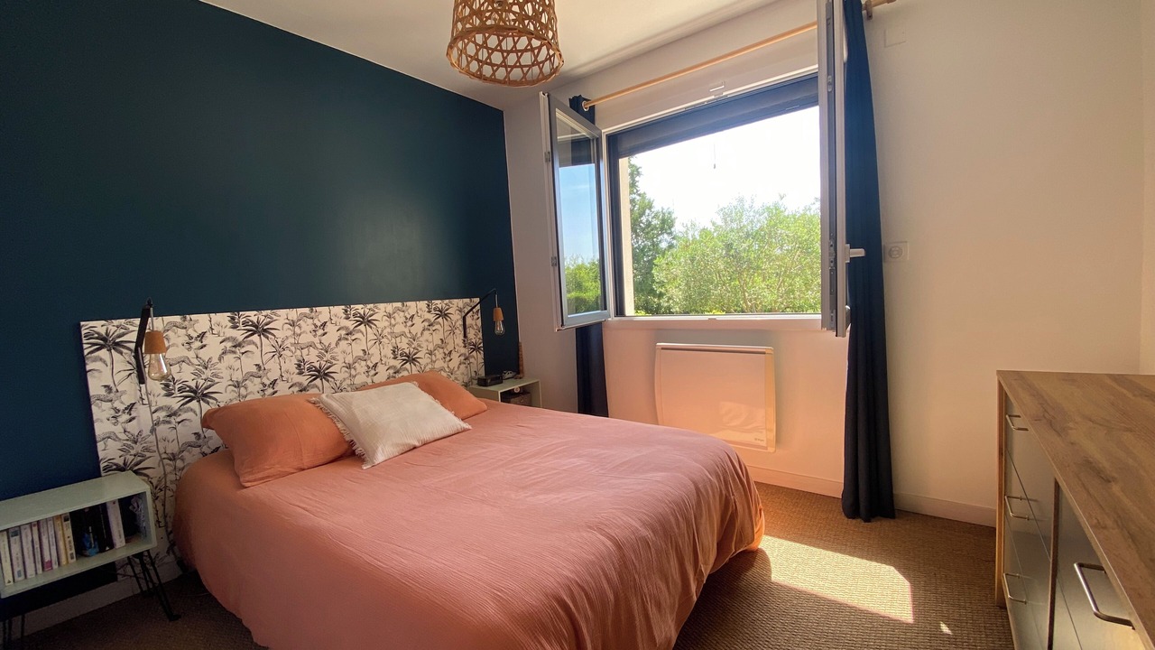 Photo of Bedroom in Montbazin