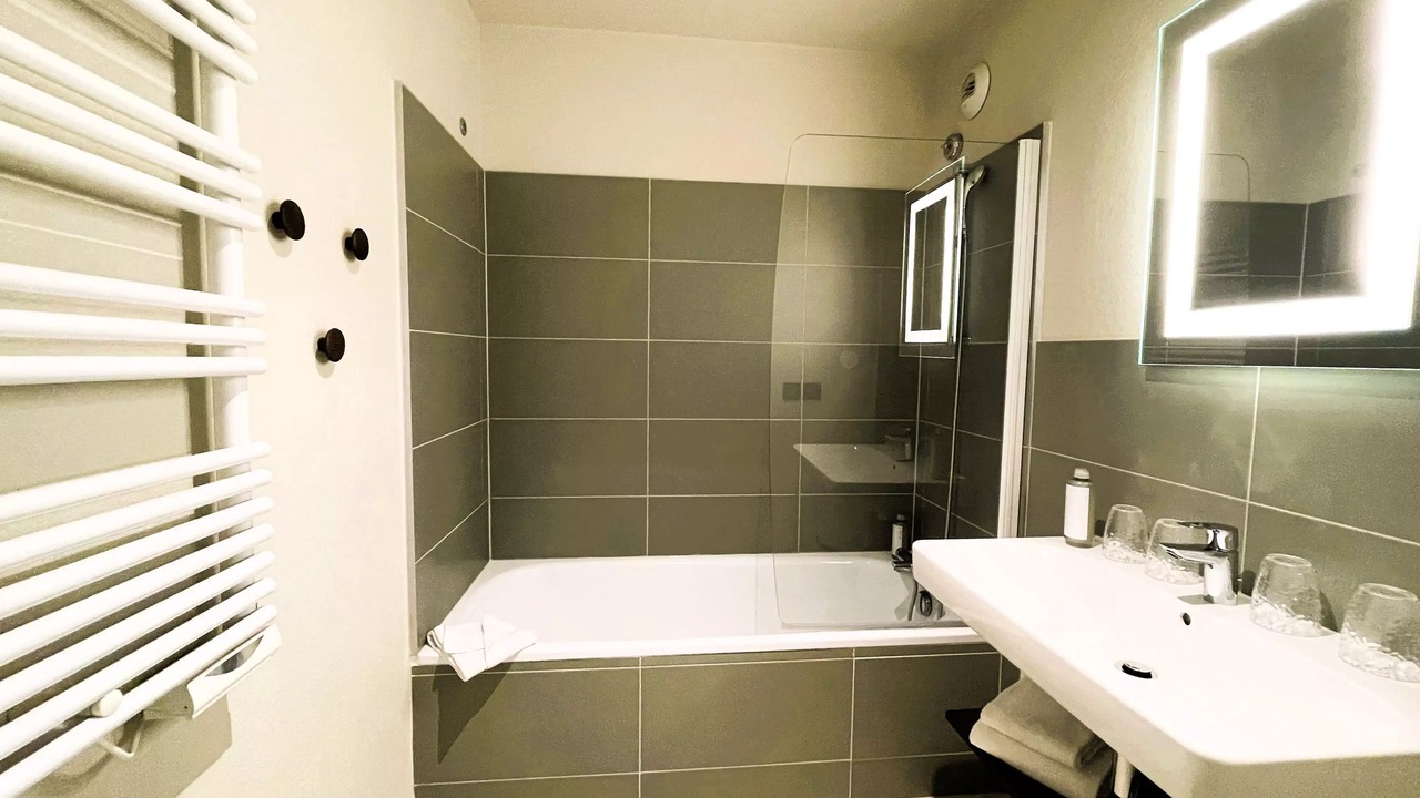 Photo of Bathroom in Juvignac
