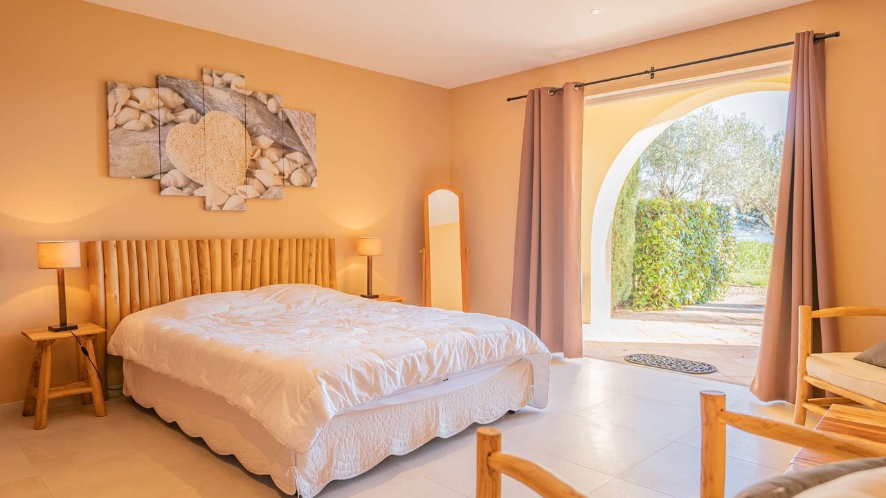 Photo of Bedroom in Guerrevieille