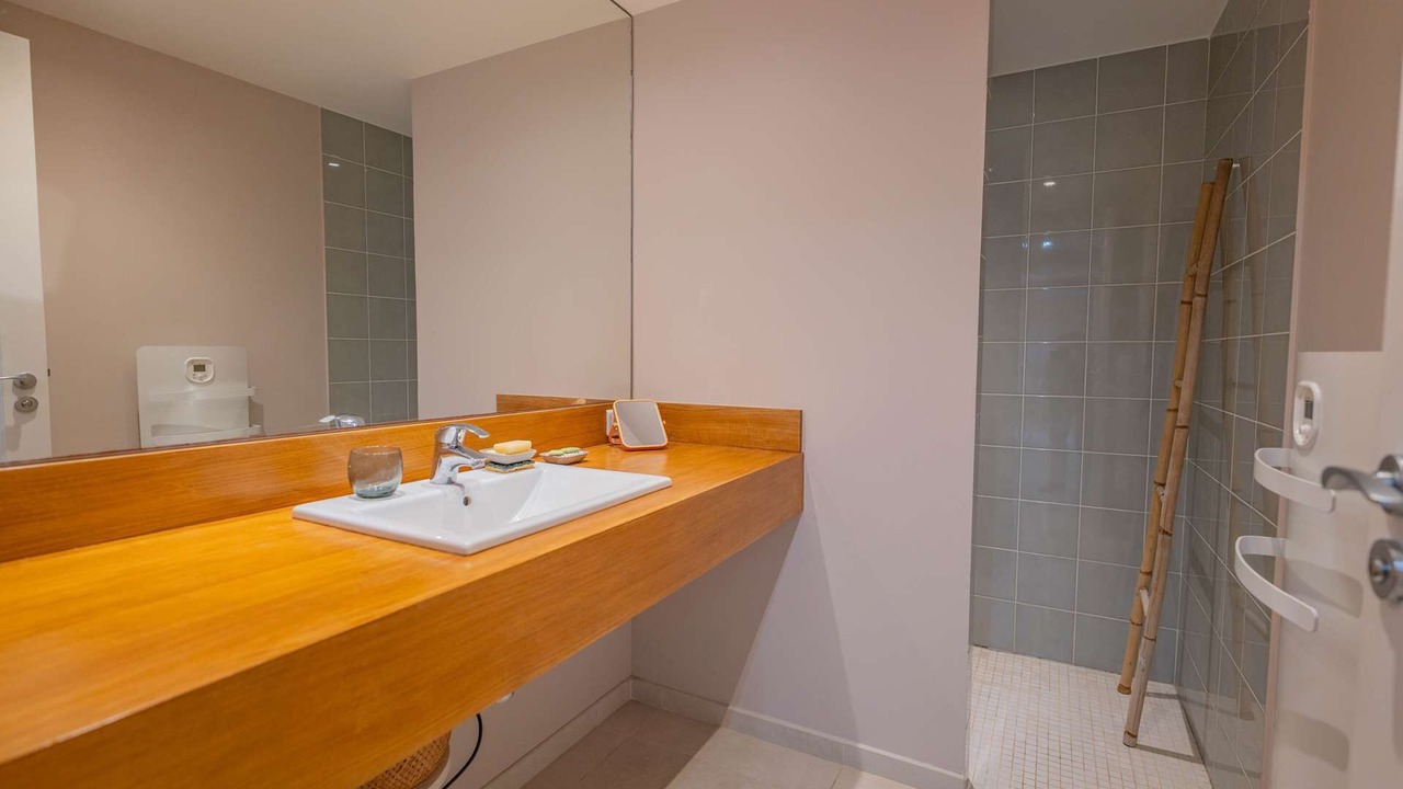 Photo of Bathroom in Guerrevieille