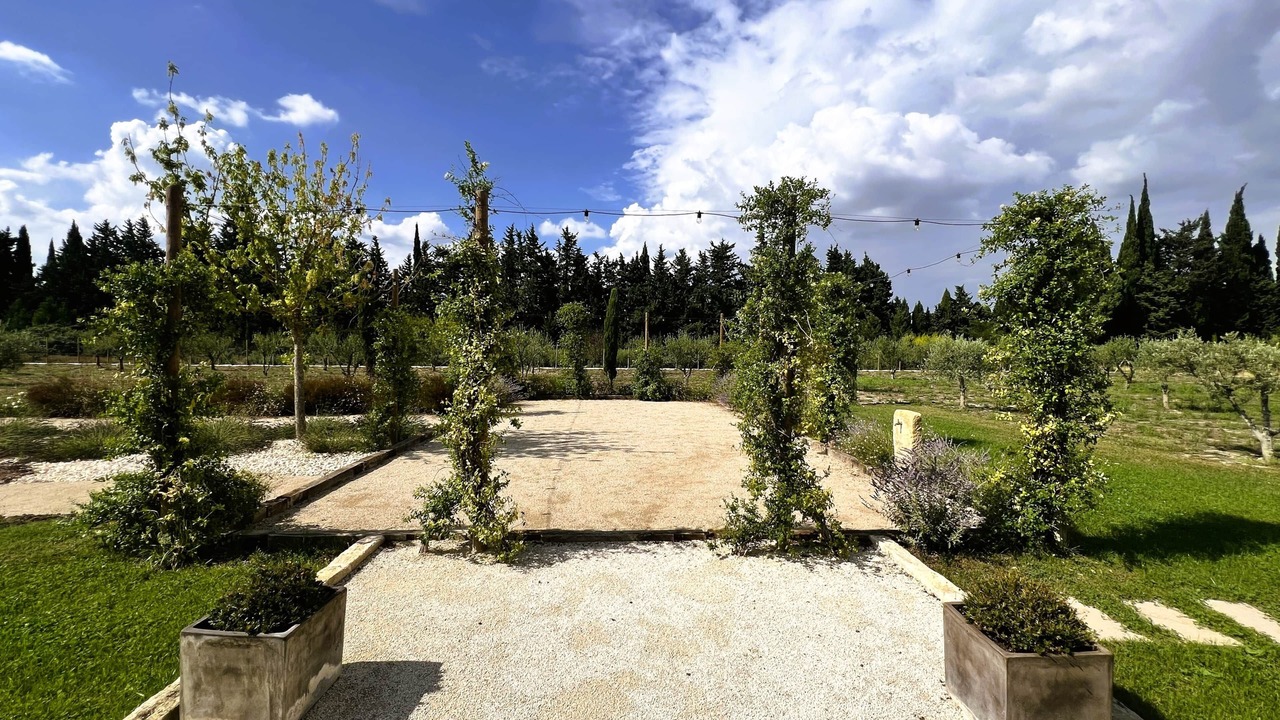 Photo of Outdoor in Maillane