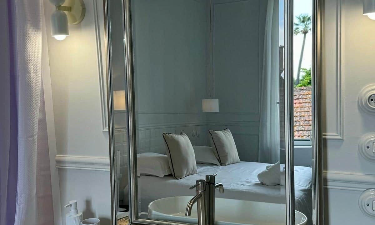 Photo of Bathroom in Prado - Republique