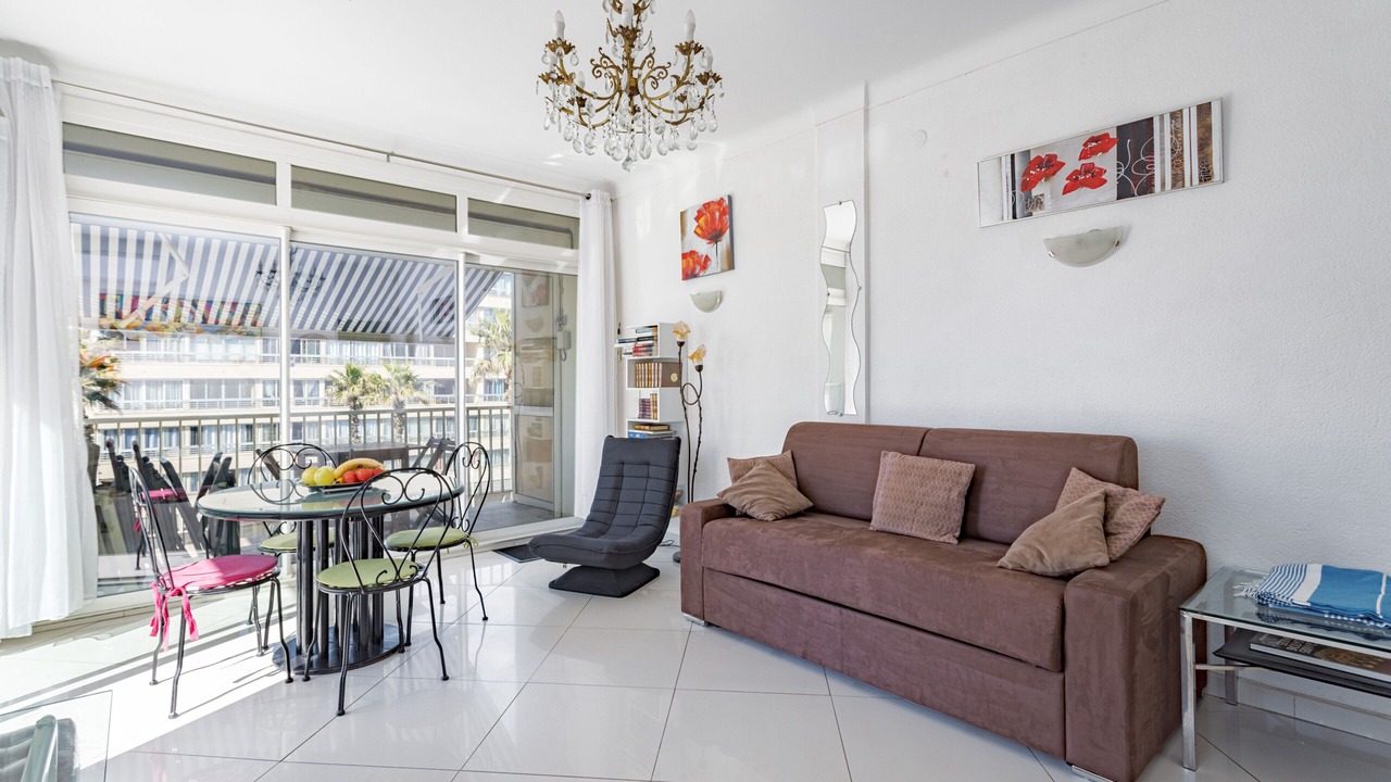 Photo of Livingroom in Mediterranee