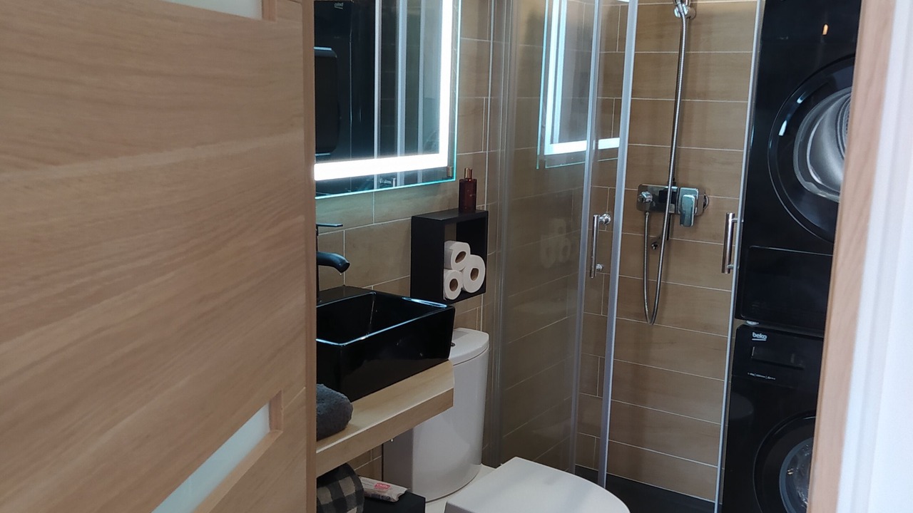 Photo of Bathroom in Gambetta