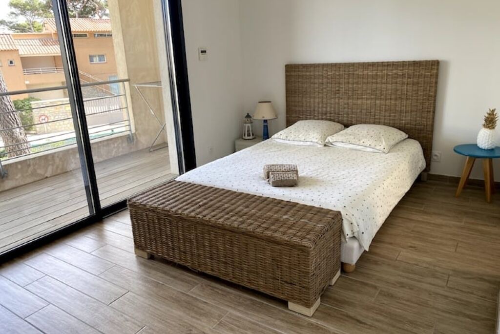 Photo of Bedroom in Hyeres