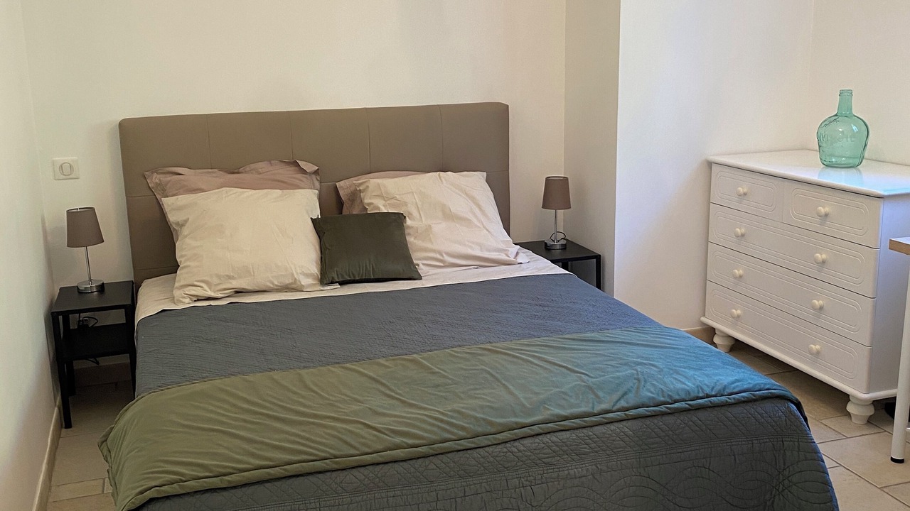 Photo of Bedroom in Eygalieres