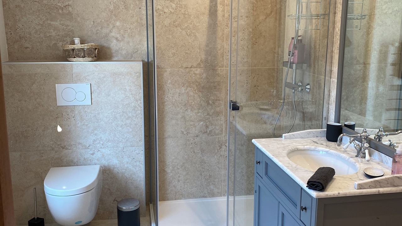 Photo of Bathroom in Eygalieres