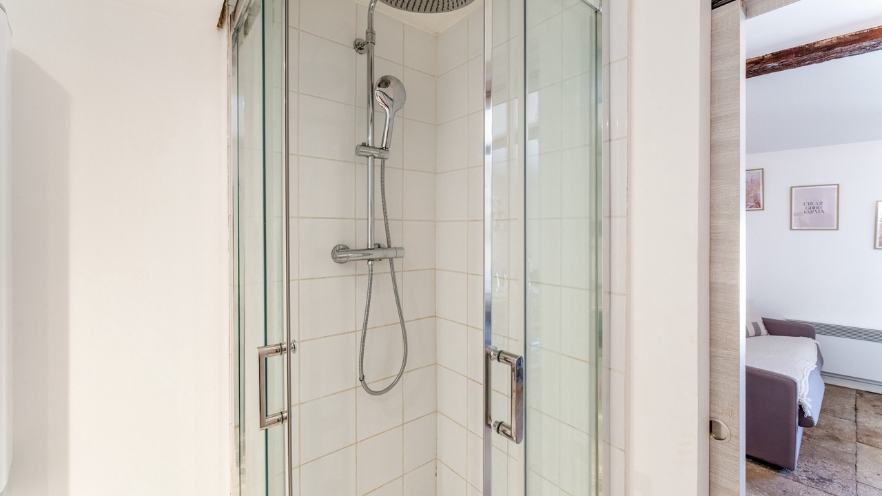 Photo of Bathroom in Beaucaire