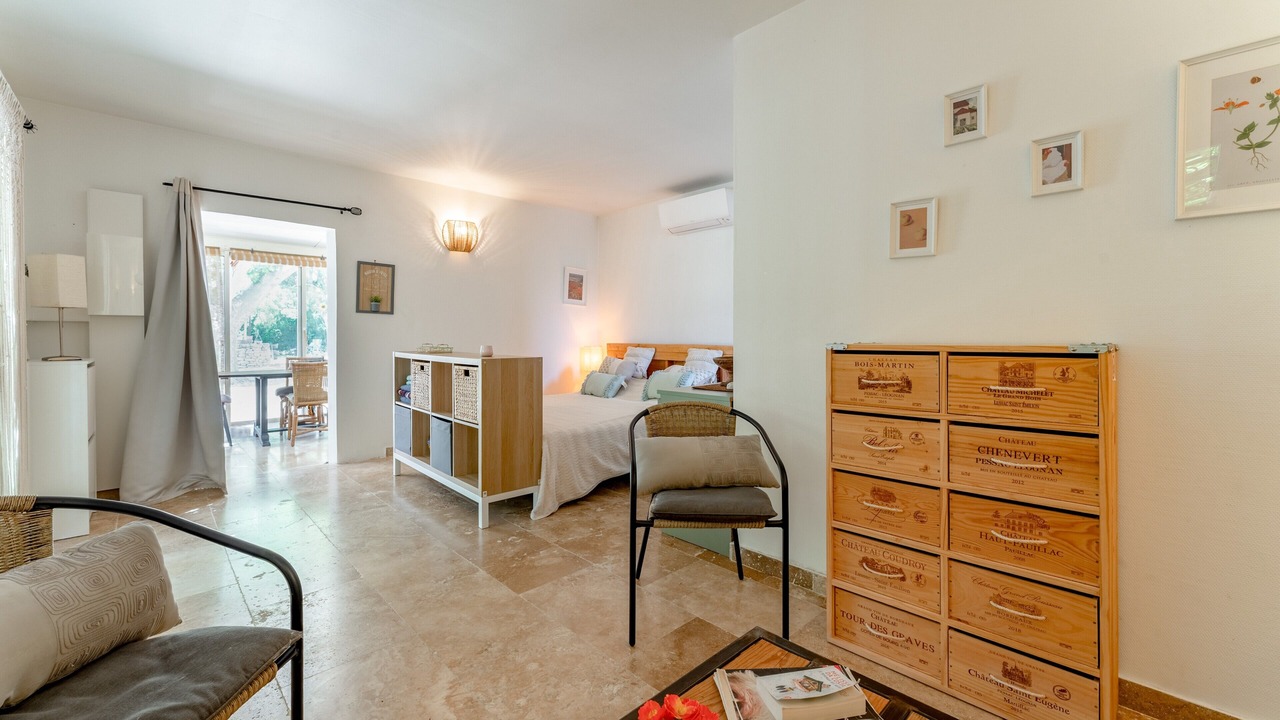 Photo of Bedroom in Plan-d'Orgon