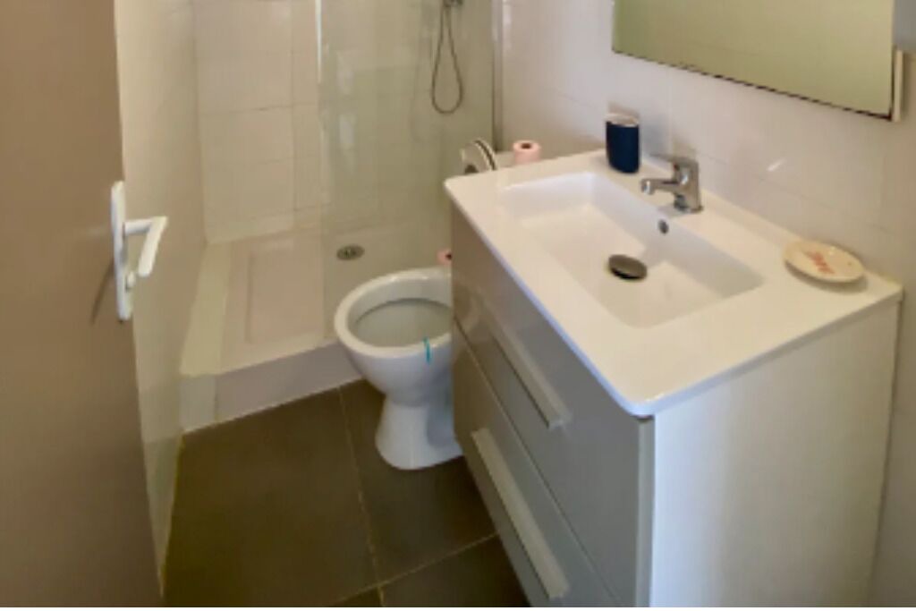 Photo of Bathroom in Quartier Administrations