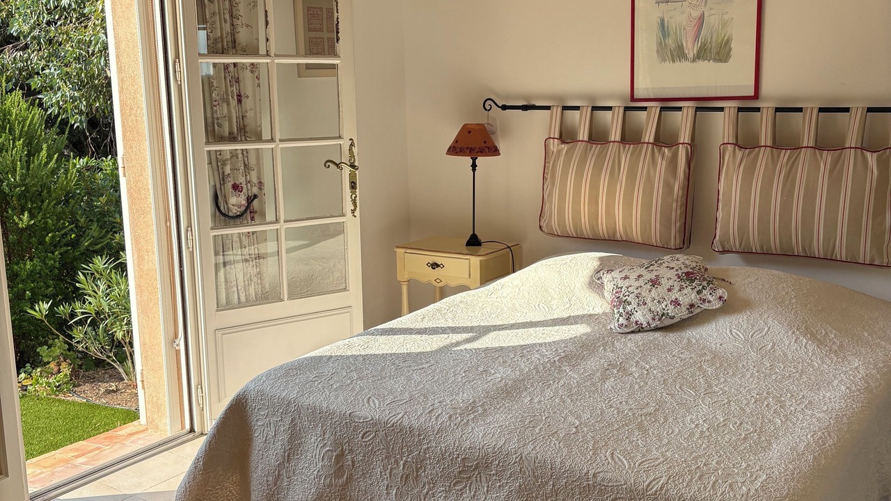 Photo of Bedroom in Sainte-Maxime - Saint-Tropez