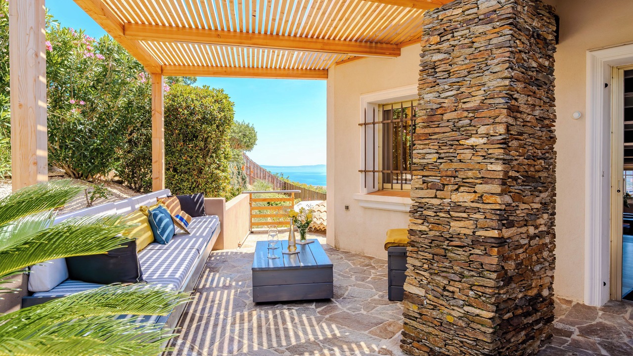 Photo of Patio Balcony in Le Lavandou