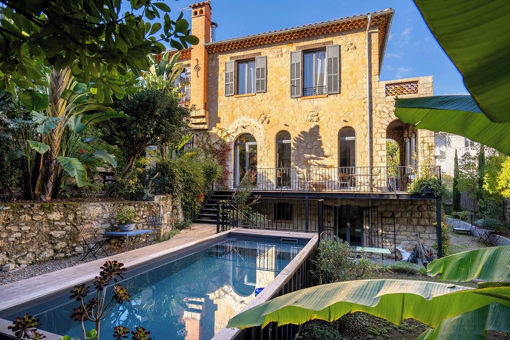 Photo of Outdoor in Carnot