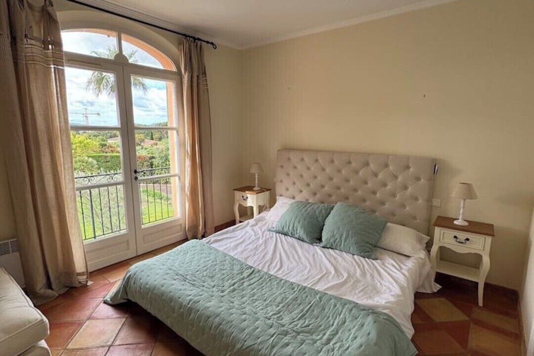 Photo of Bedroom in Sainte-Maxime - Saint-Tropez