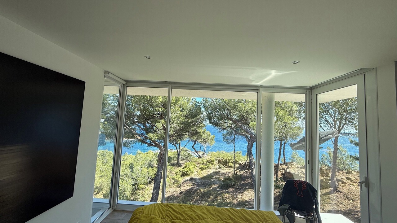 Photo of Bedroom in Ensues-la-Redonne