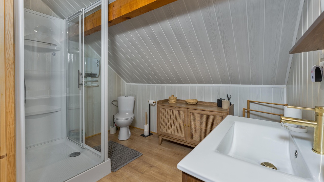 Photo of Bathroom in Saint-Apollinaire