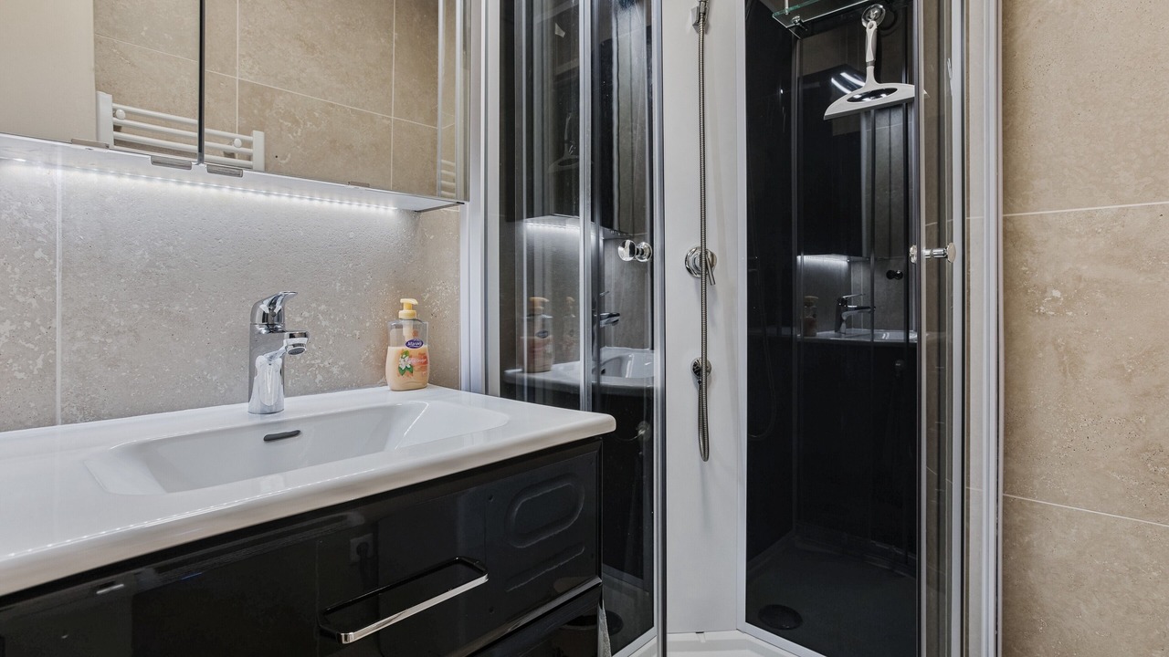 Photo of Bathroom in Boulouris-sur-Mer