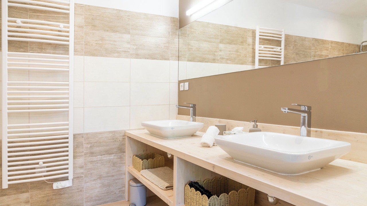 Photo of Bathroom in Noves