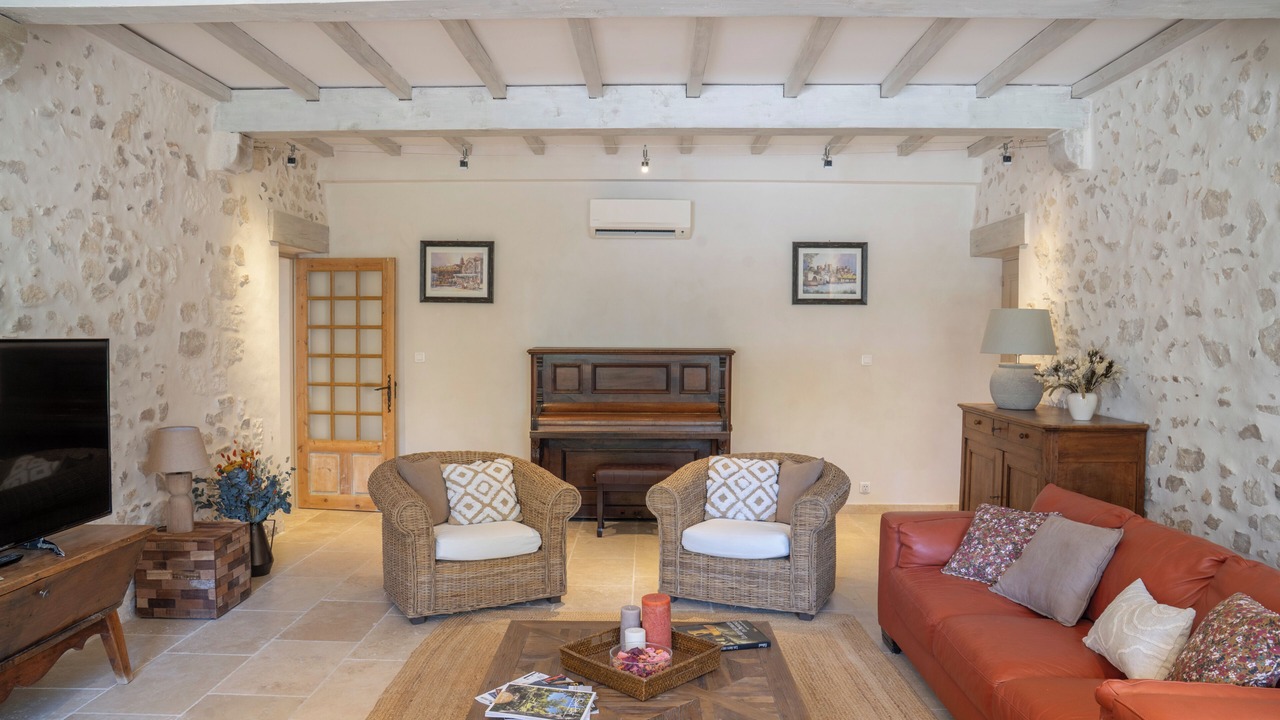 Photo of Livingroom in Noves