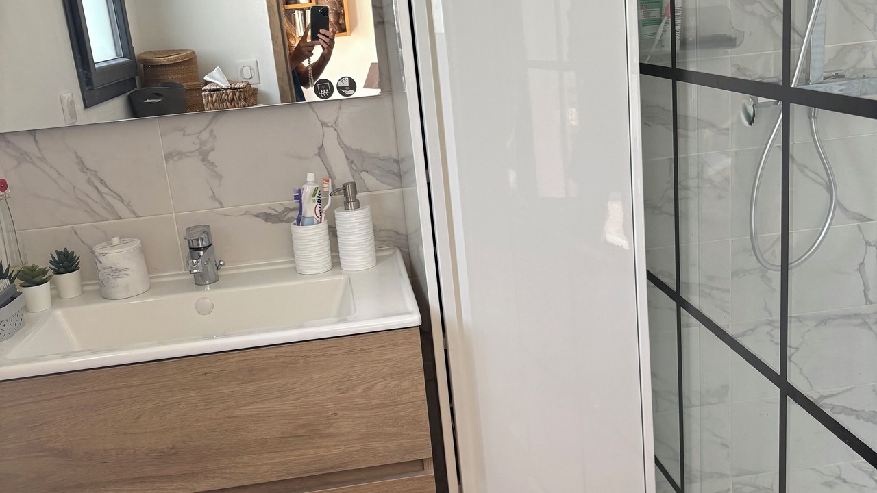 Photo of Bathroom in Salon-de-Provence