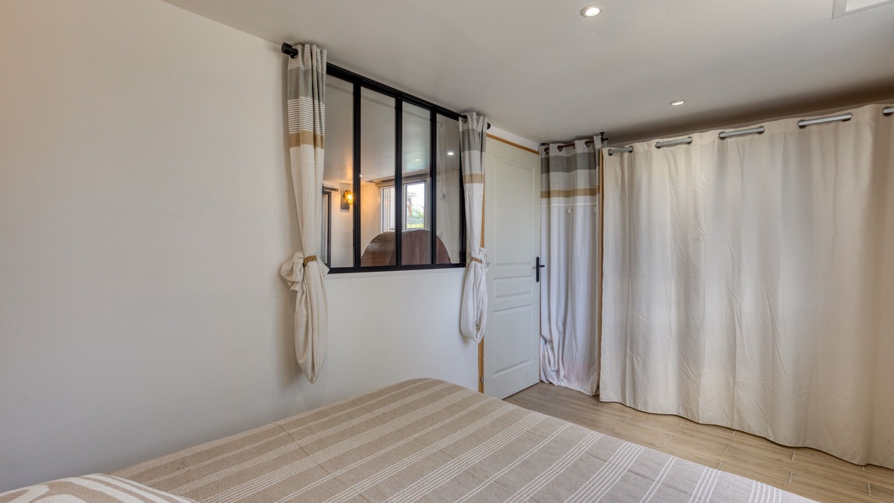Photo of Bedroom in Puimisson
