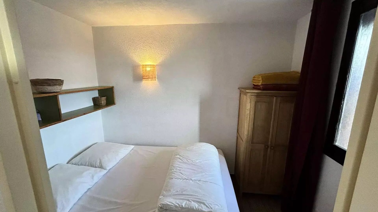 Photo of Bedroom in Reallon