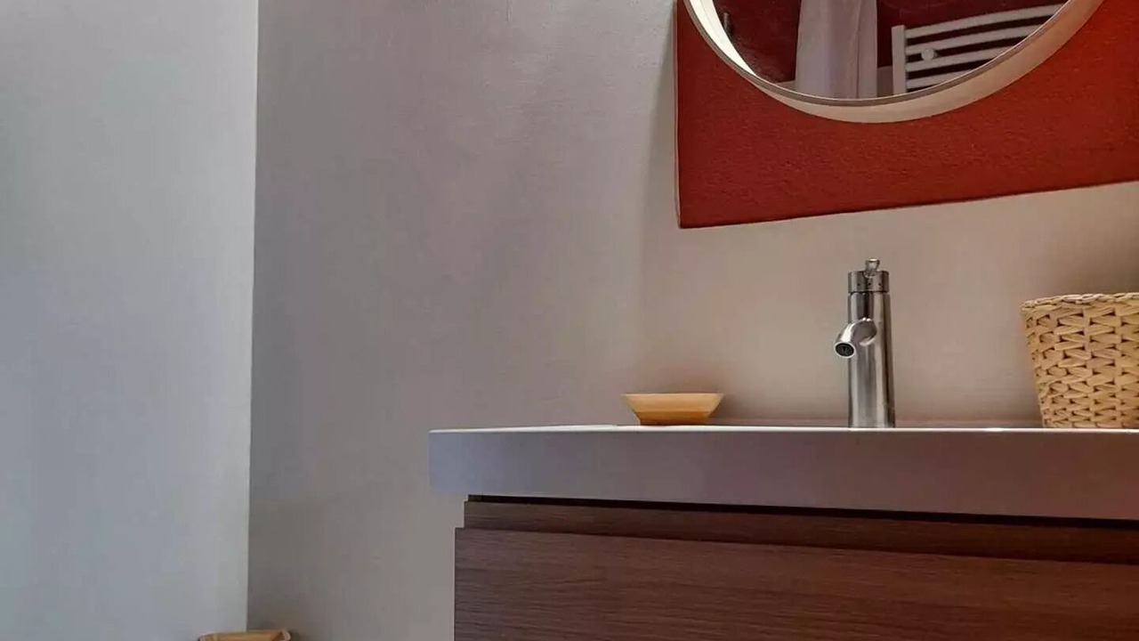 Photo of Bathroom in Reallon