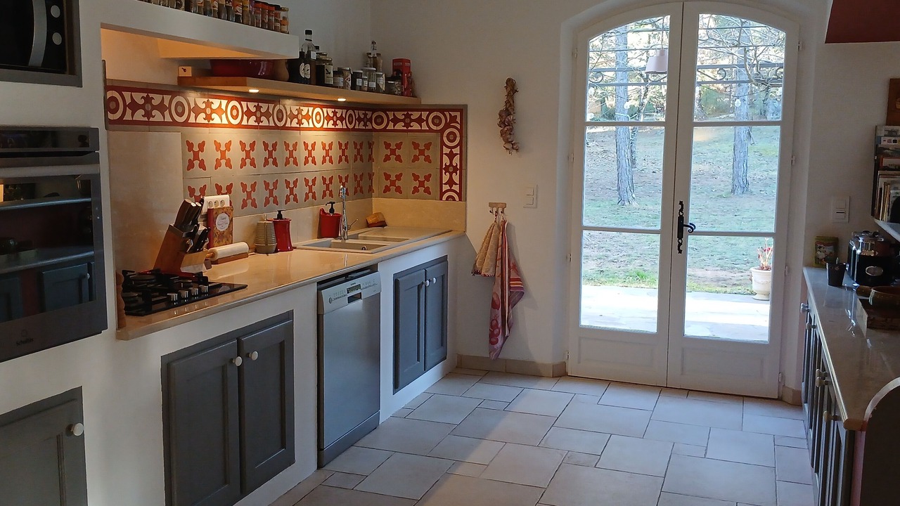Photo of Kitchen in Tourtour