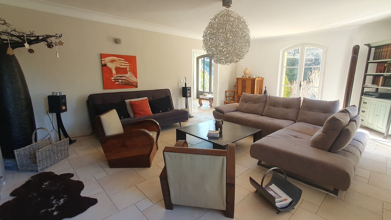 Photo of Livingroom in Tourtour