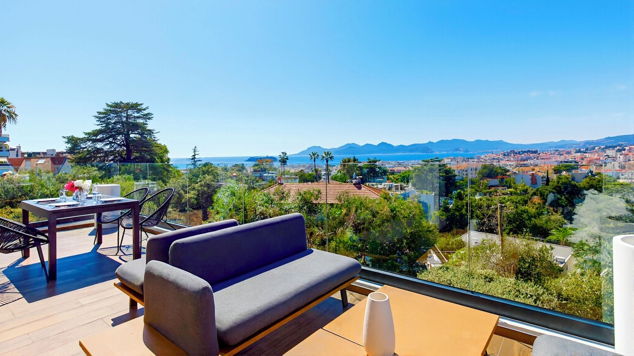 Photo of Outdoor in California - Pezou