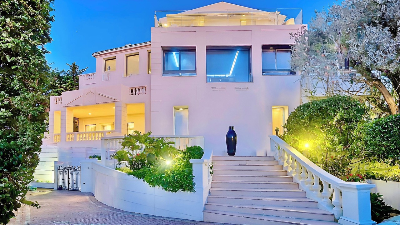 Photo of Outdoor in California - Pezou