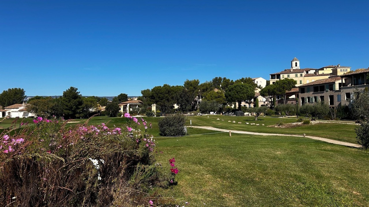 Photo of Outdoor in Pont Royal