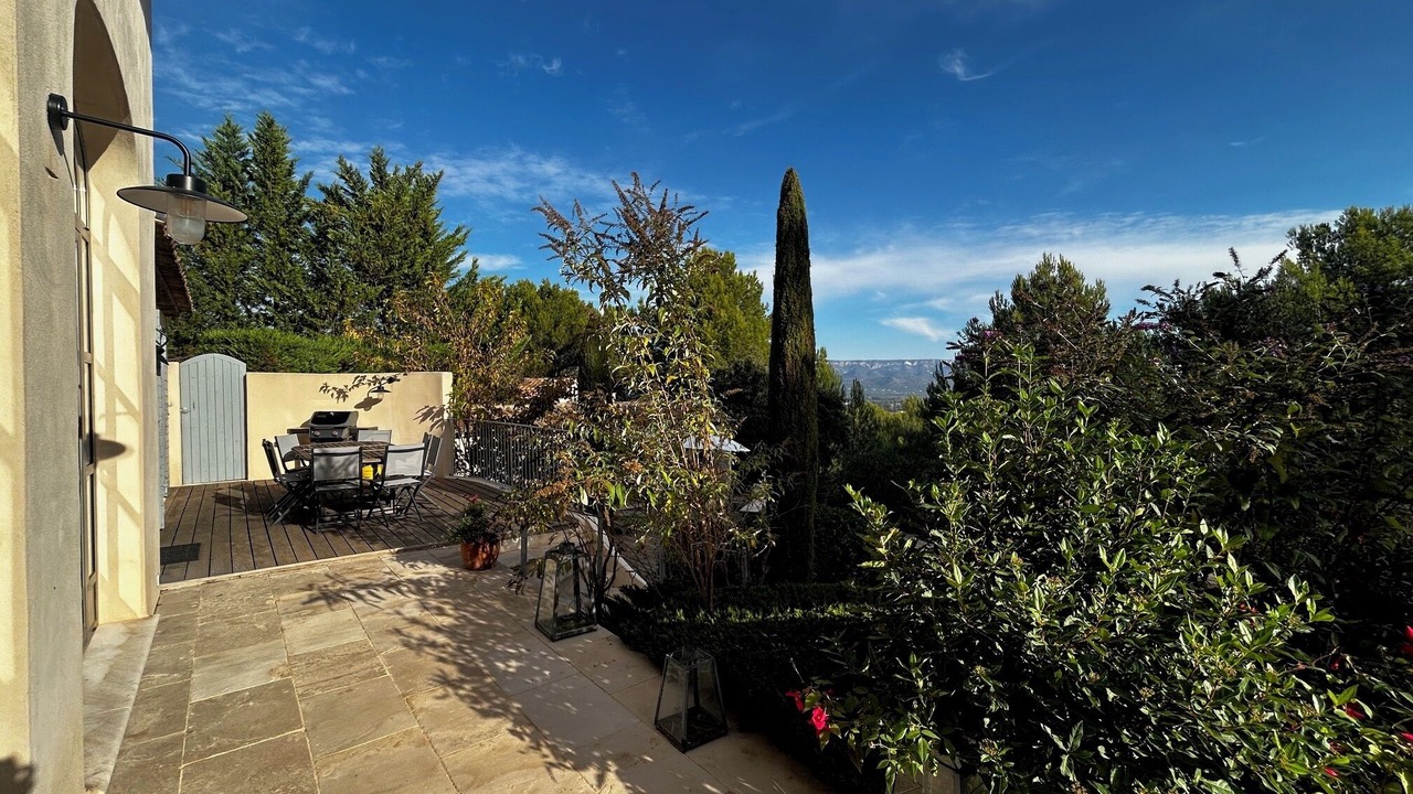 Photo of Outdoor in Pont Royal