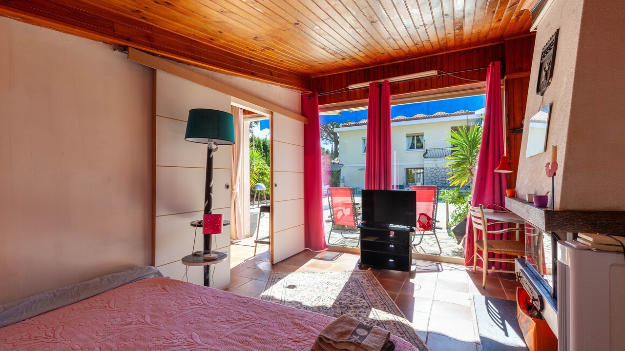 Photo of Bedroom in Carry-le-Rouet