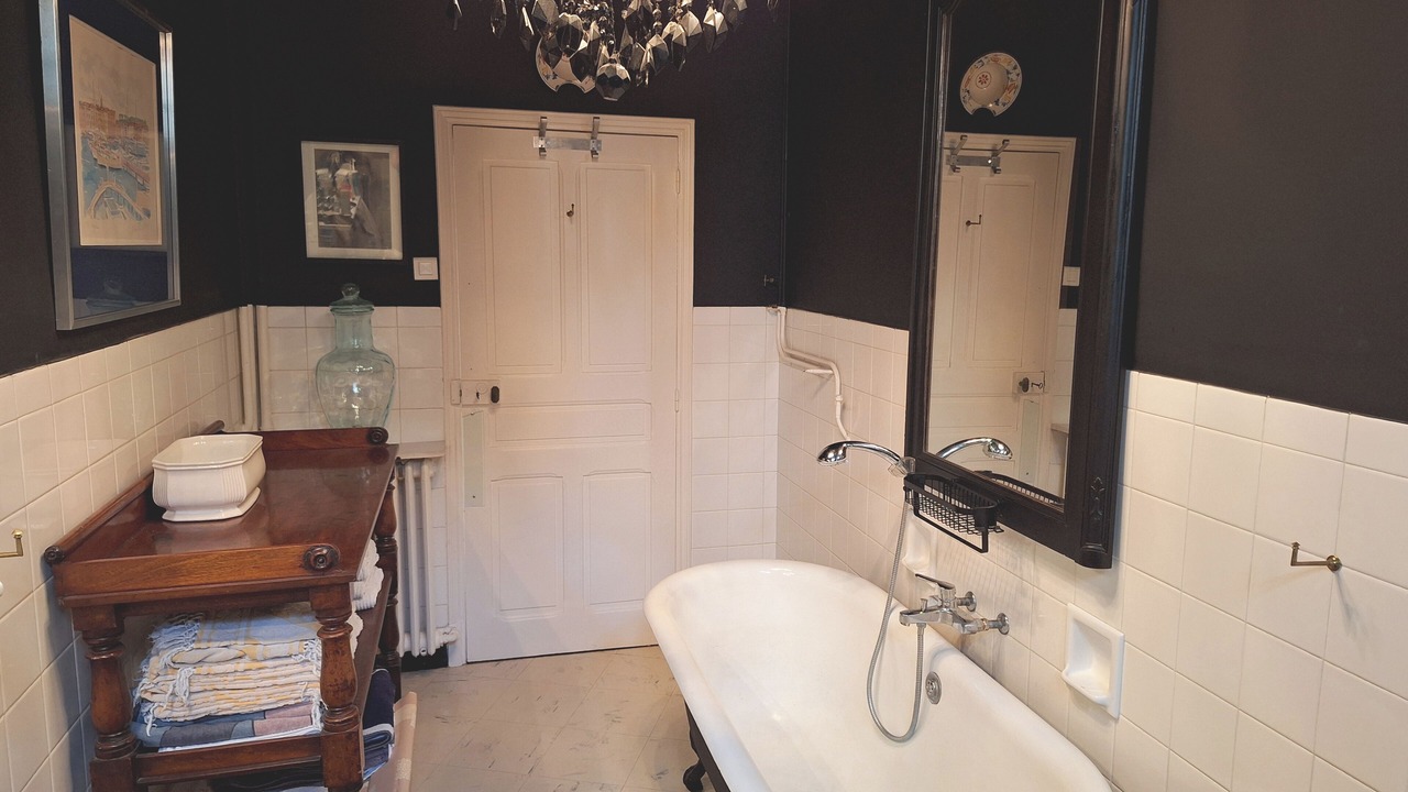 Photo of Bathroom in Millau