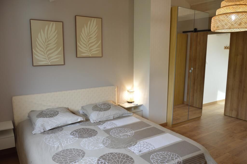 Photo of Bedroom in Cuges-les-Pins
