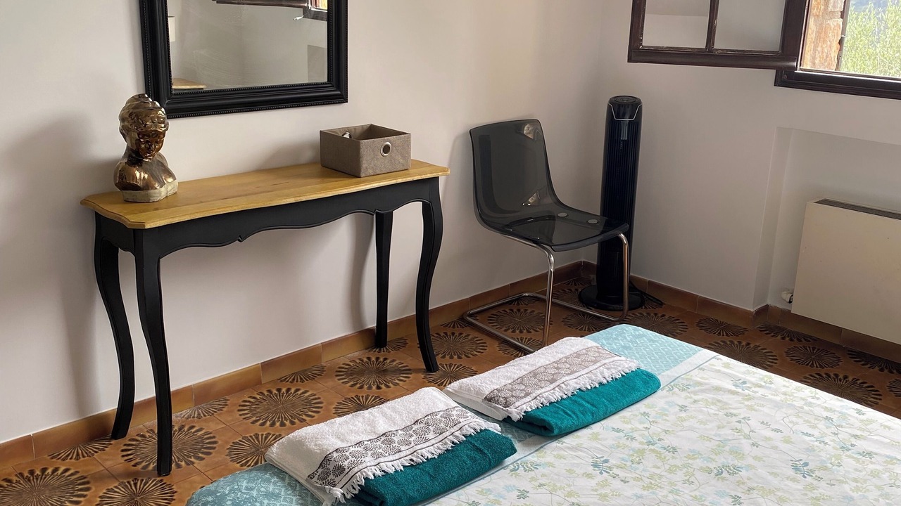 Photo of Bedroom in Drap
