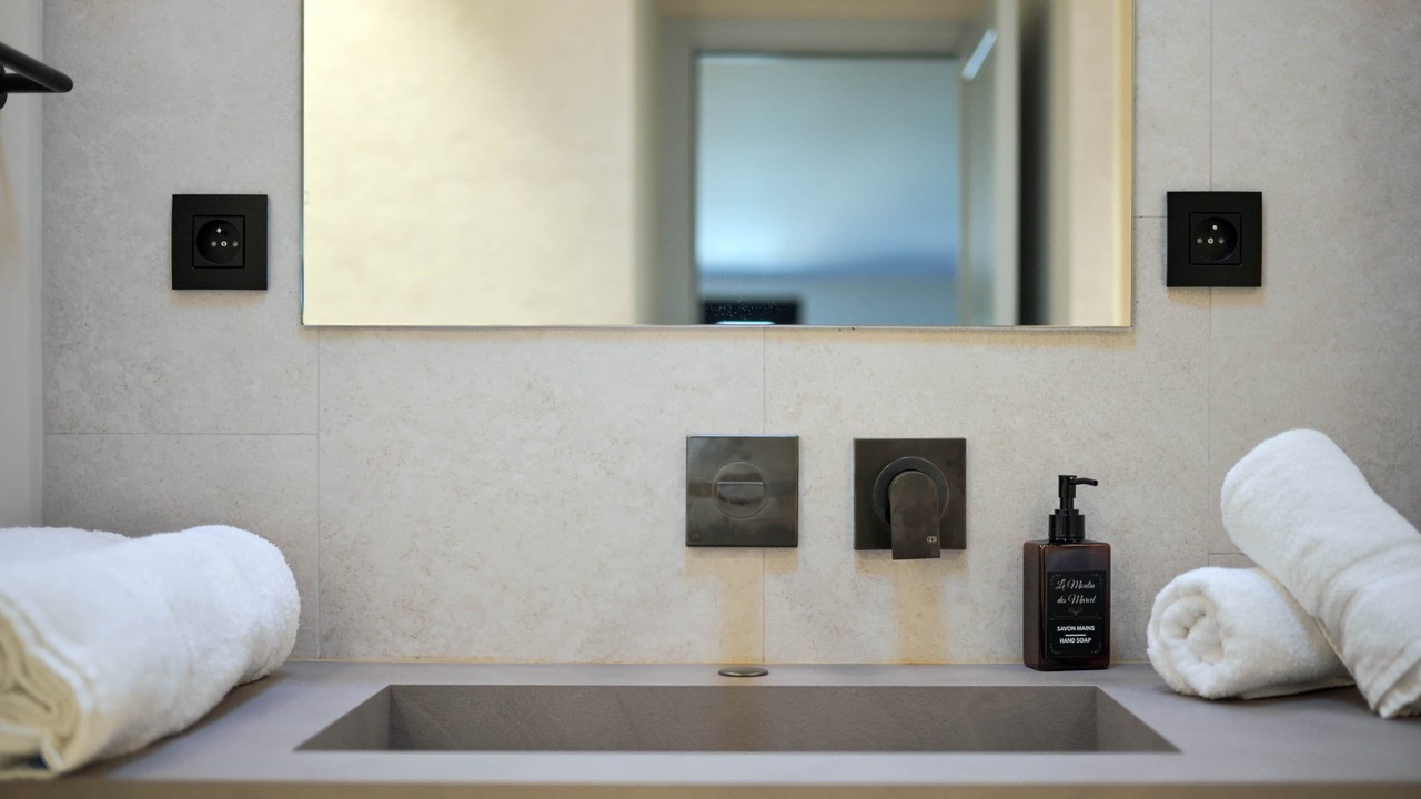 Photo of Bathroom in Entrecasteaux