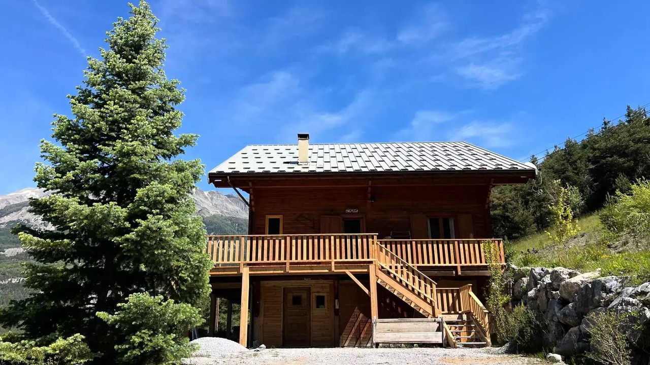 Photo of Outdoor in Enchastrayes