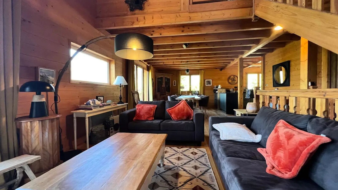 Photo of Livingroom in Enchastrayes