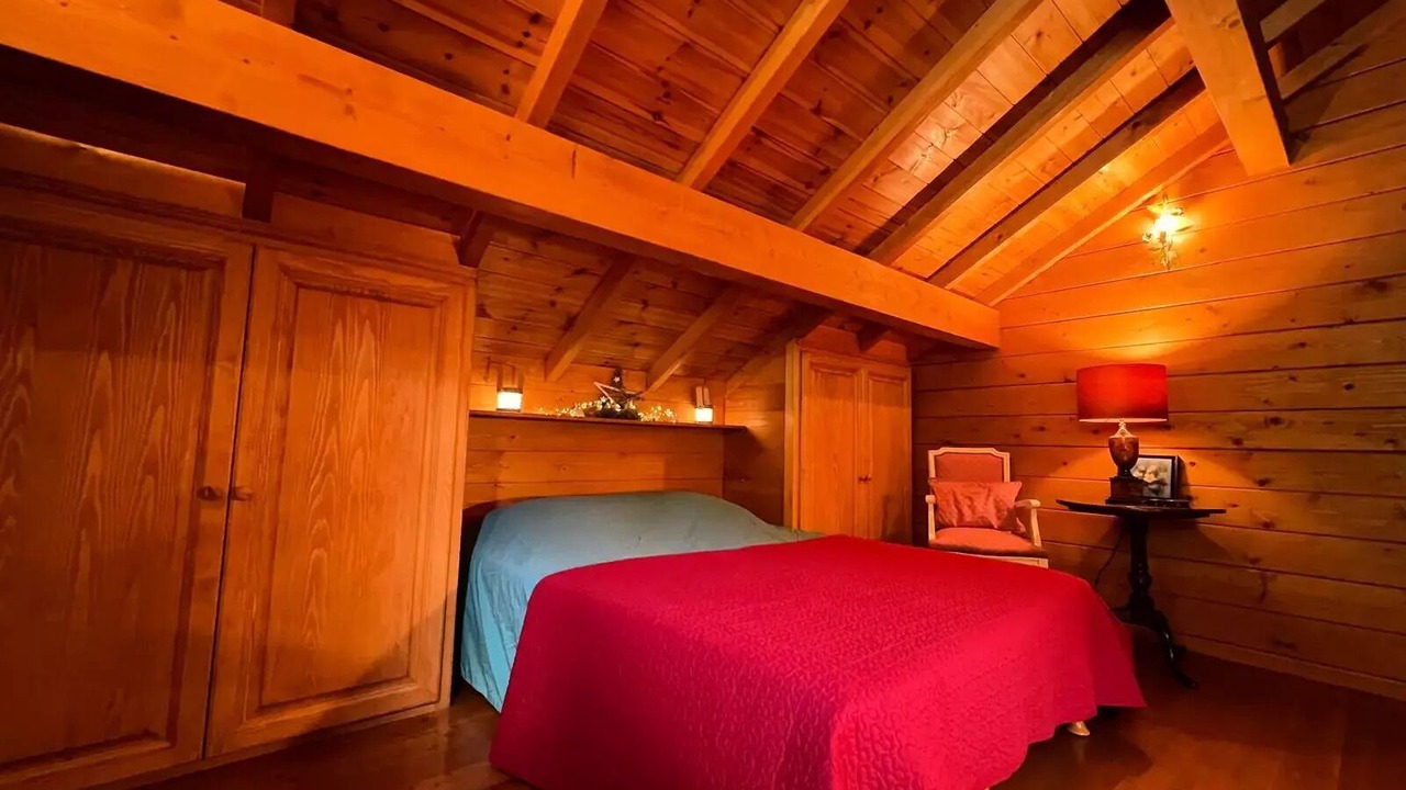 Photo of Bedroom in Enchastrayes