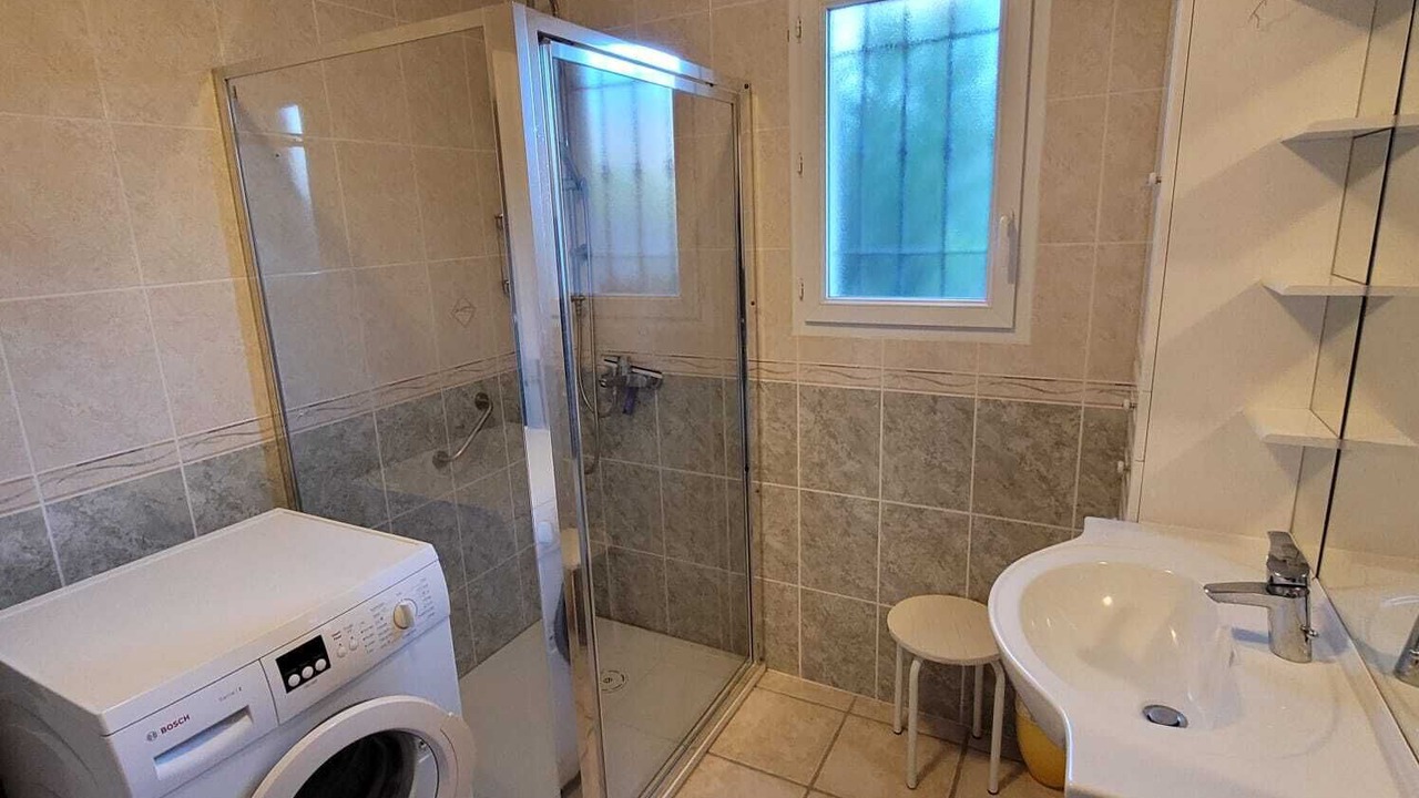 Photo of Bathroom in Graveson