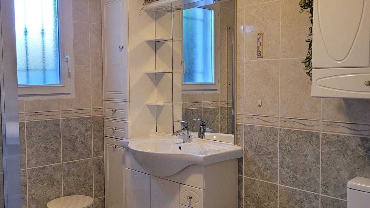 Photo of Bathroom in Graveson