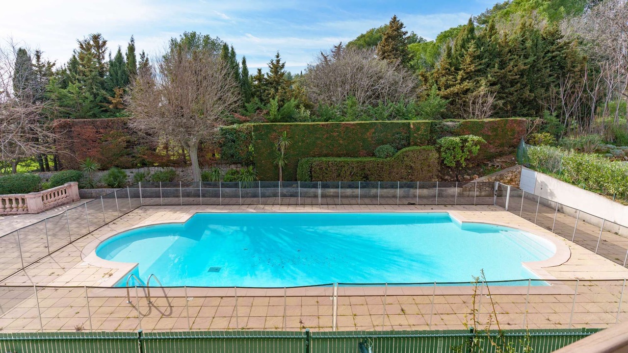 Photo of Outdoor in Saint-Jacques