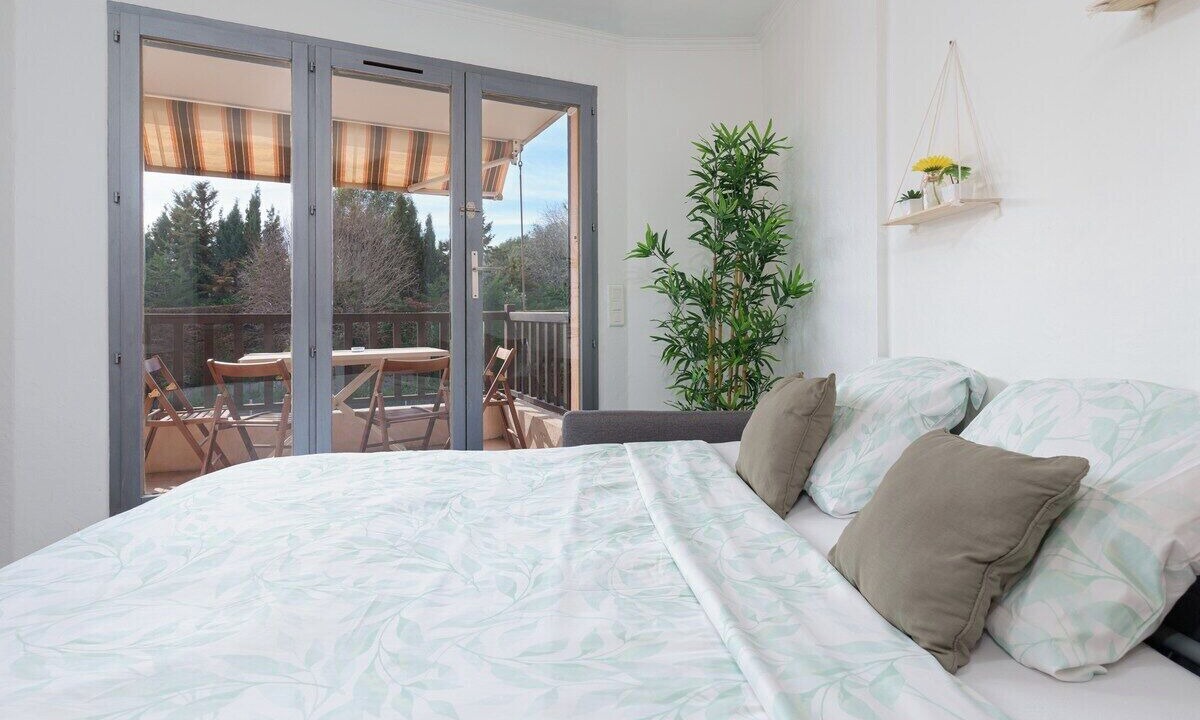 Photo of Bedroom in Saint-Jacques