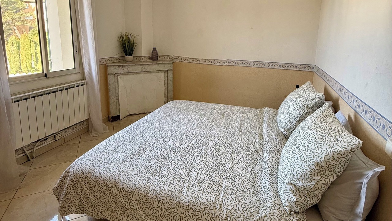 Photo of Bedroom in Roquefort-la-Bedoule