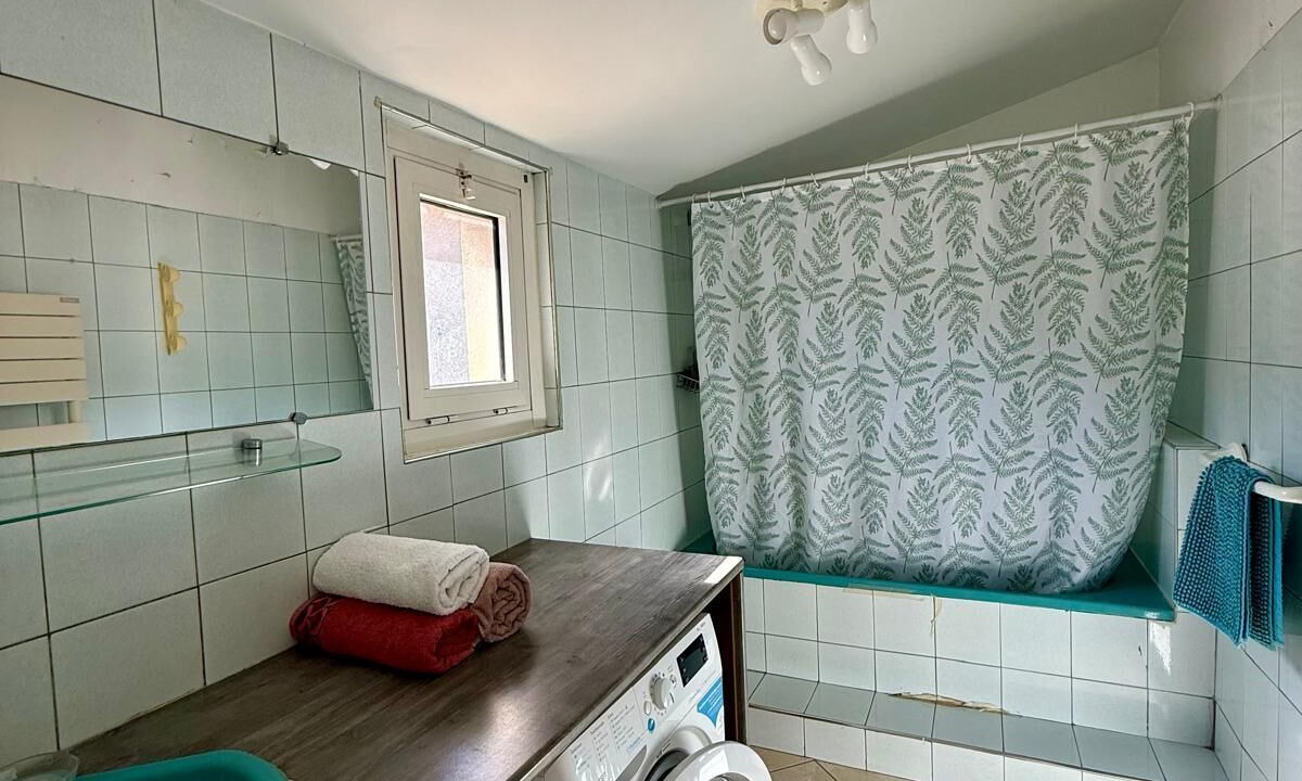 Photo of Bathroom in Roquefort-la-Bedoule