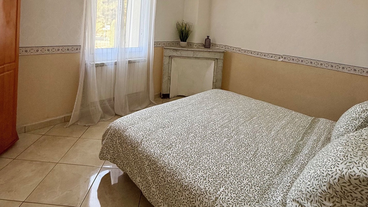 Photo of Bedroom in Roquefort-la-Bedoule