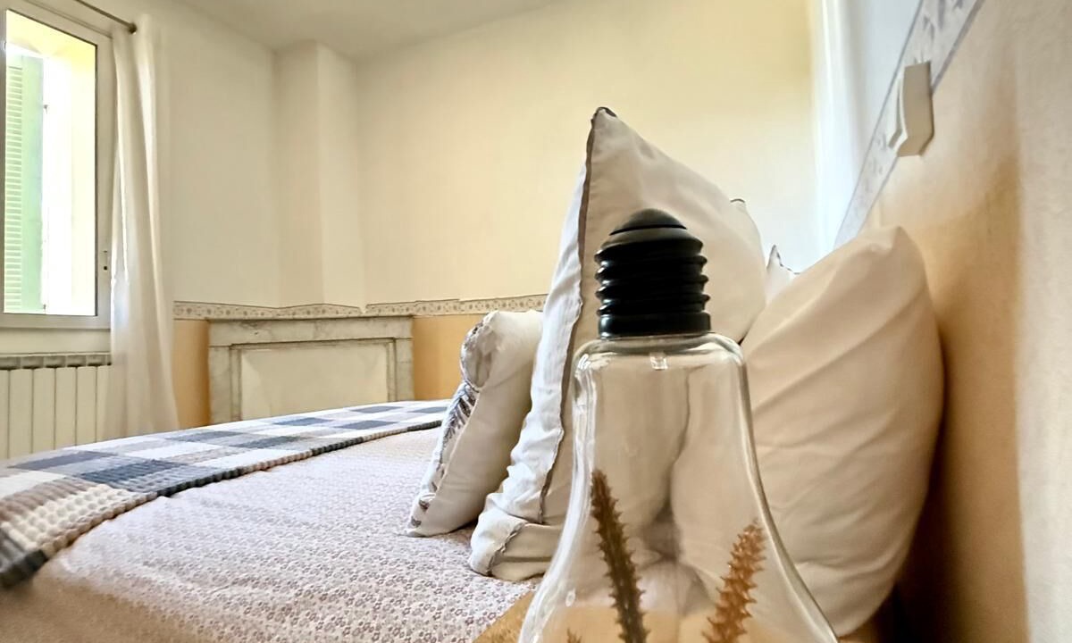 Photo of Bedroom in Roquefort-la-Bedoule